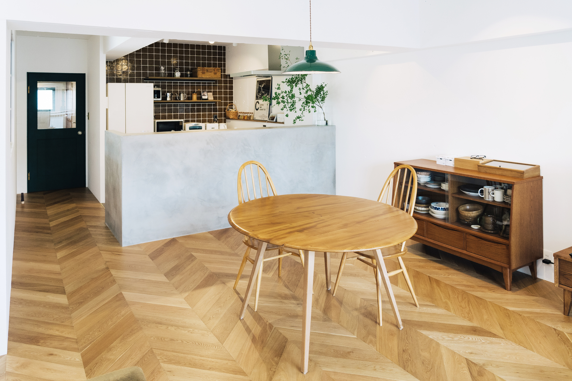 大人のメンズ部屋が「落ち着かない」と感じやすい理由